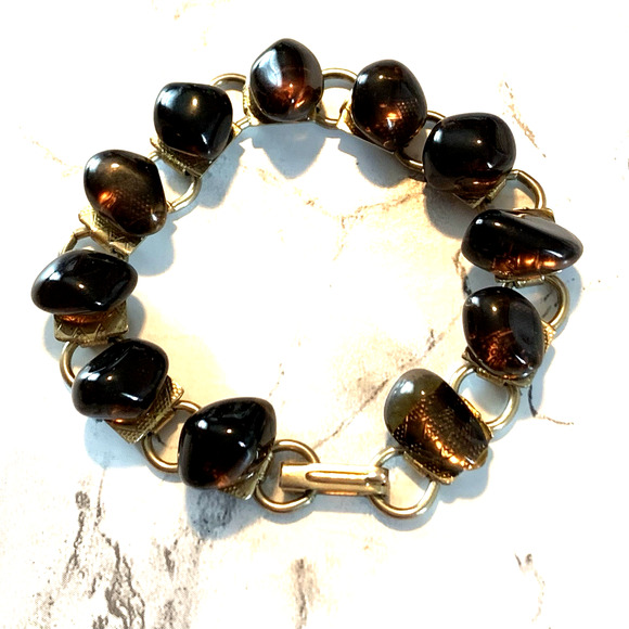 Vintage Brown Glass Cabochon Bracelet Gold Tone Link Tumbled Nugget Style - Picture 1 of 7
